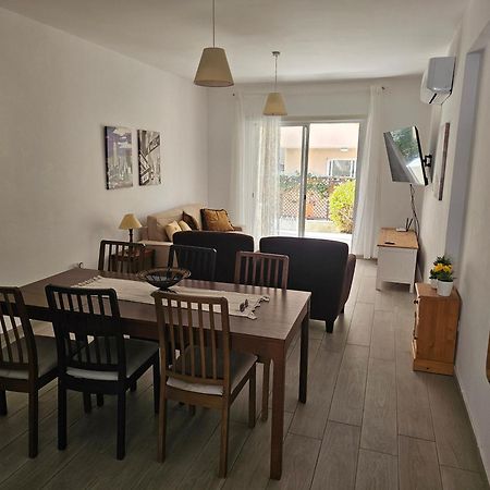 Zom Holiday Apartment 파포스 외부 사진