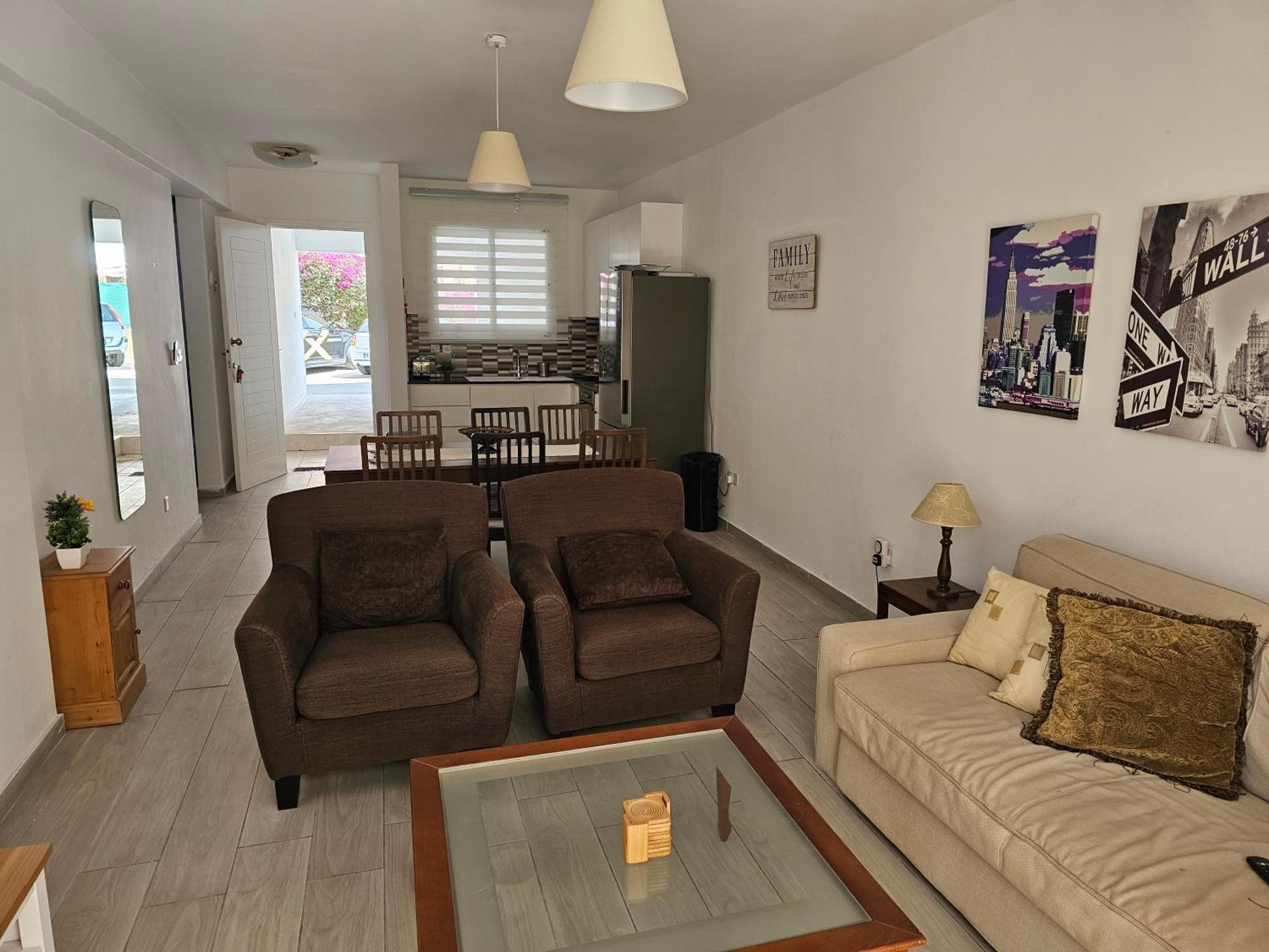 Zom Holiday Apartment 파포스 외부 사진